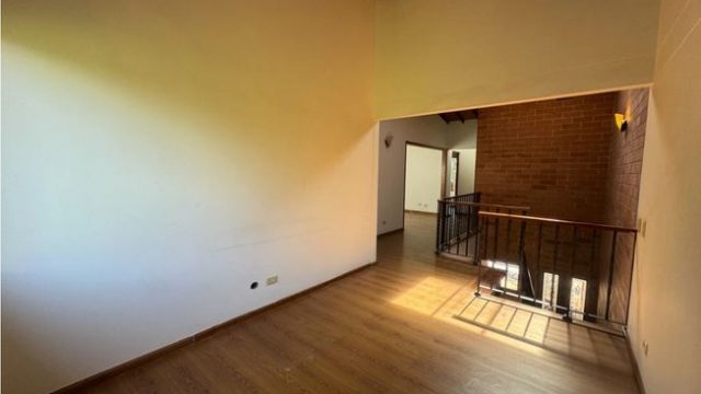 Casa-en-arriendo-en-Envigado-Sector-Cumbres-La-Inmaculada-Envigado-Antoquia-4