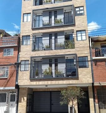 555439853_10237328883697642_7643353453261070194_n