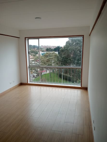 584737898_122159465000843880_587398495321763139_n