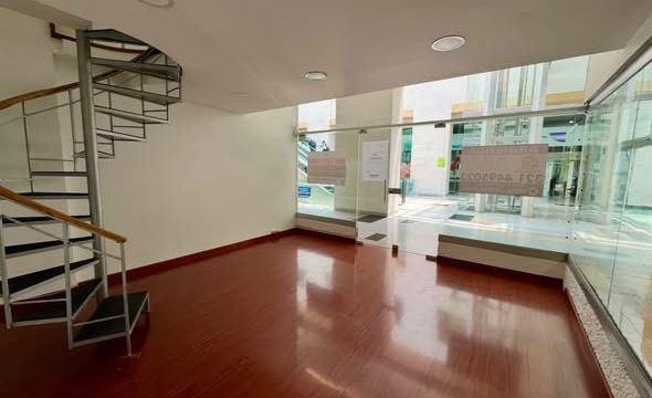 594953776_10239943622637115_3191667443324932432_n-1