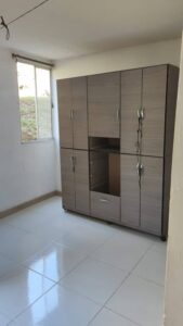 SE ARRIENDA APARTAMENTO EN BELLO BARRIO MIRADOR. UNIDAD MIRASOL CAMPESTRE. TIENE DOS HABITACIONES